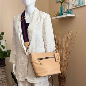 Marc Jacobs Beige Pebbled Leather Crossbody with Navy-Red Strap